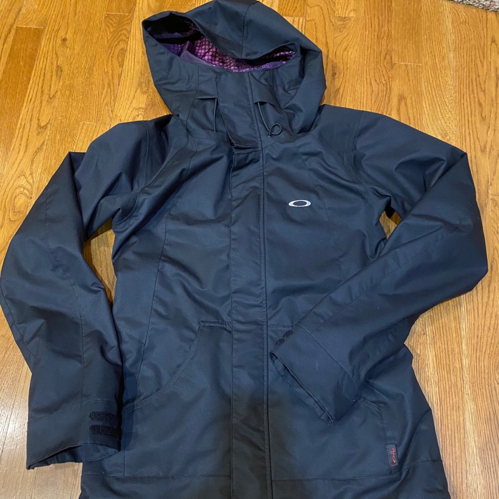 Oakley women’s snow board / ski jacket